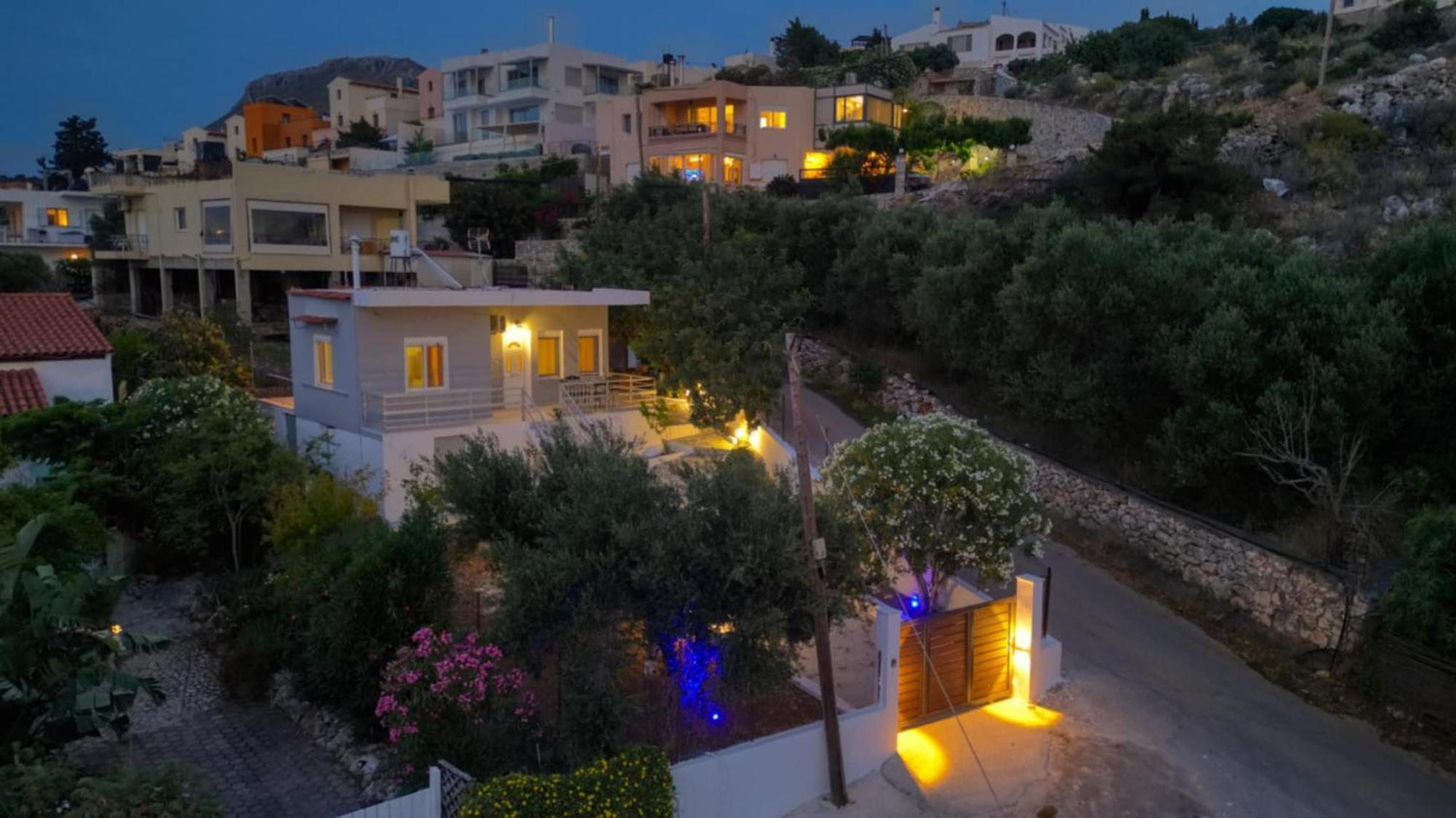 Plaka House Villa Luaran gambar
